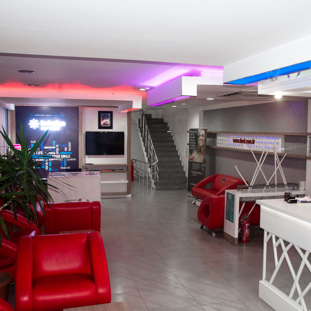 Ant Modern Diş Kliniği Ekibi